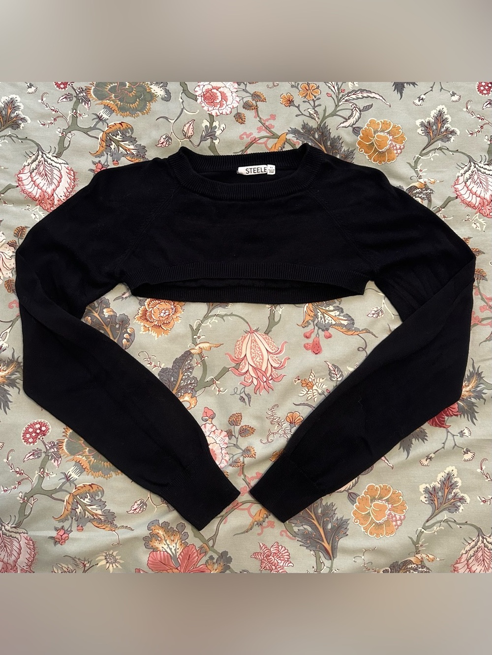Black Cropped Long-Sleeve Knit Top